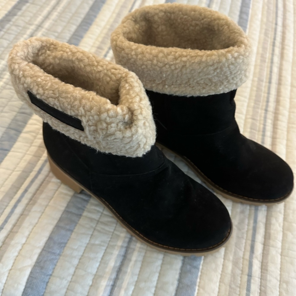 Brand new black faux suede boots
